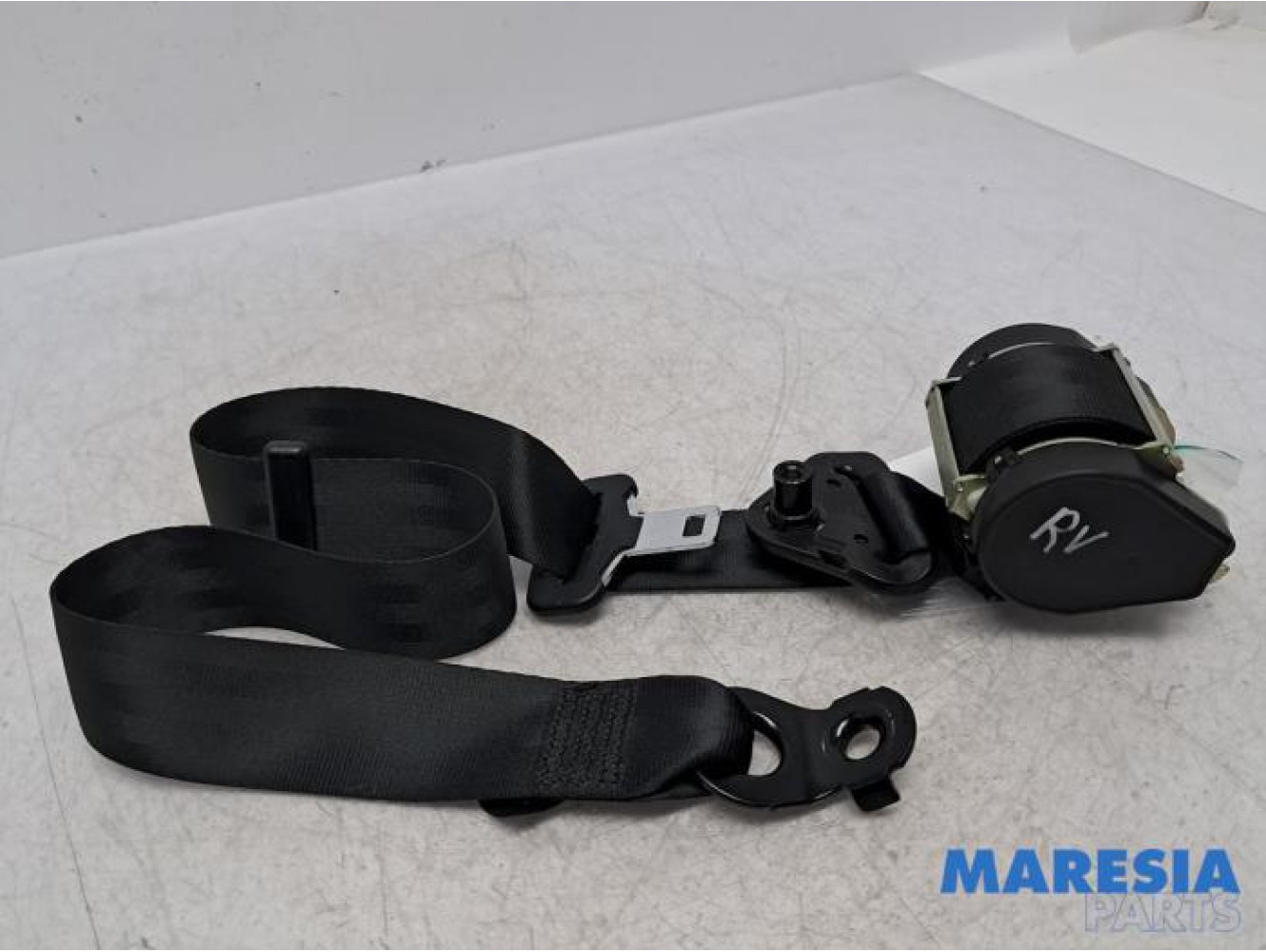 Renault - Master - Front seatbelt, right