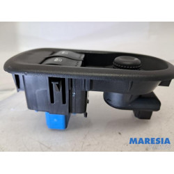 Renault - Master - Mirror switch