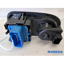 Renault - Master - Mirror switch