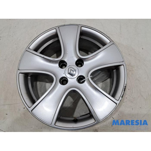Renault - Clio - Wheel