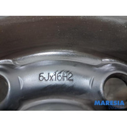 Renault - Trafic - Wheel