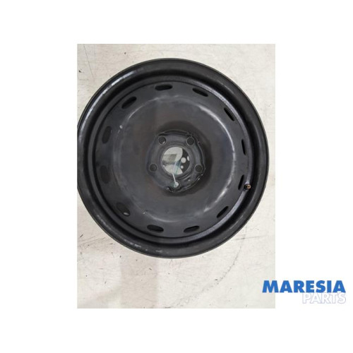 Renault - Trafic - Wheel
