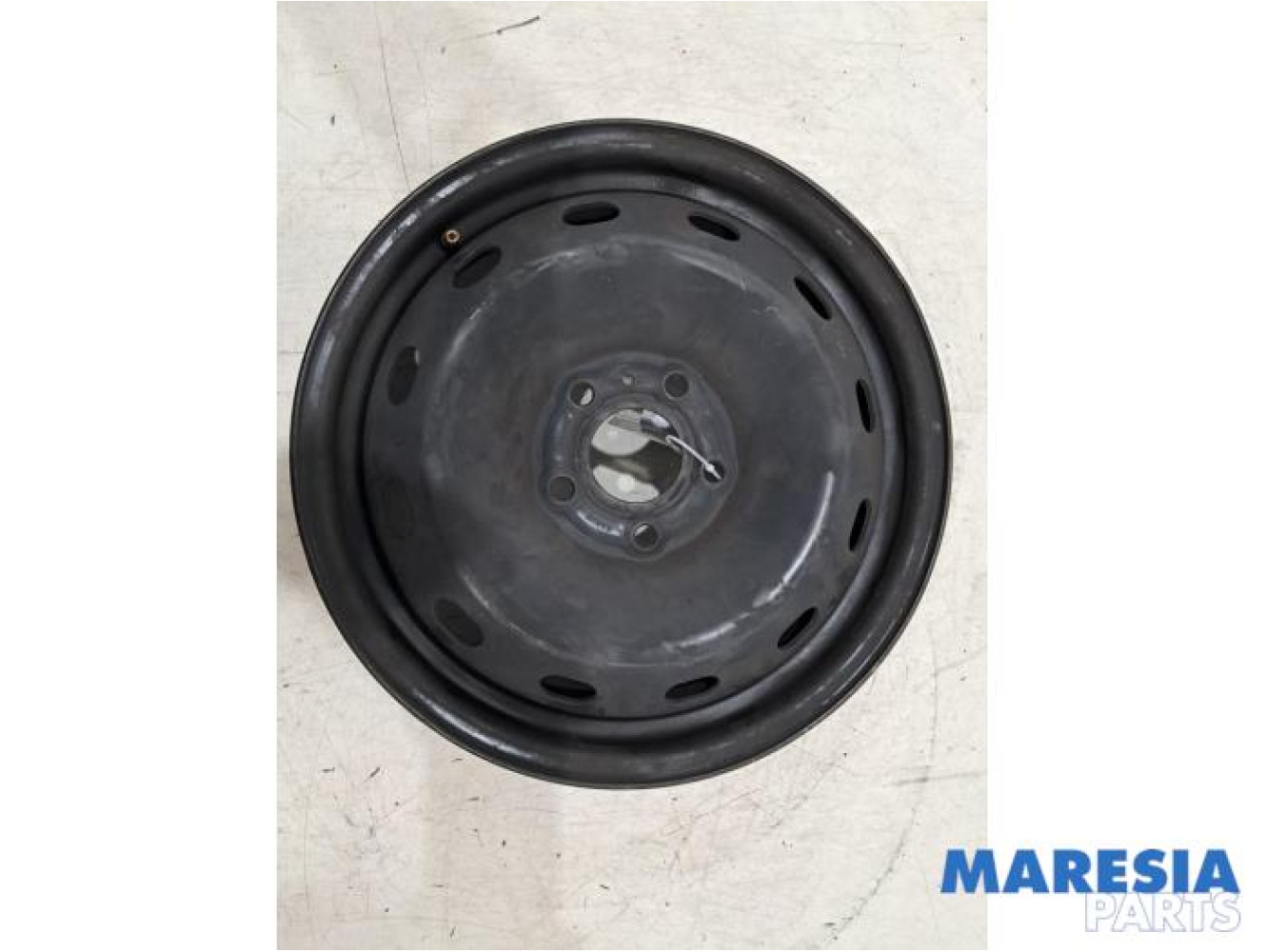 Renault - Trafic - Wheel