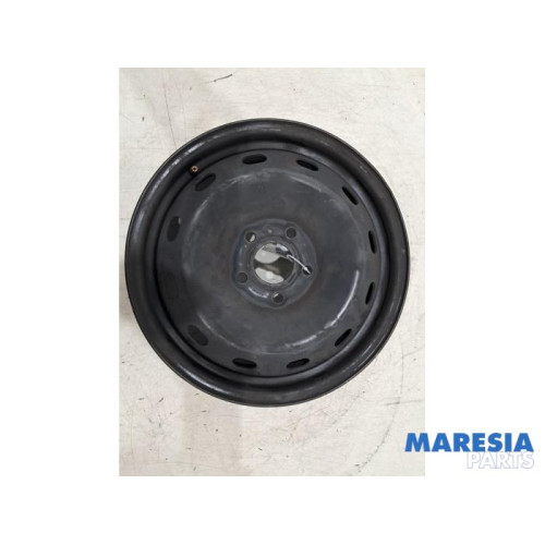 Renault - Trafic - Wheel