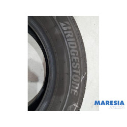 Renault - Trafic - Tyre