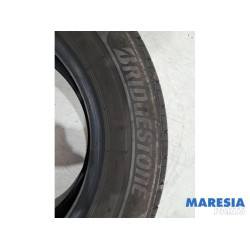 Renault - Trafic - Tyre