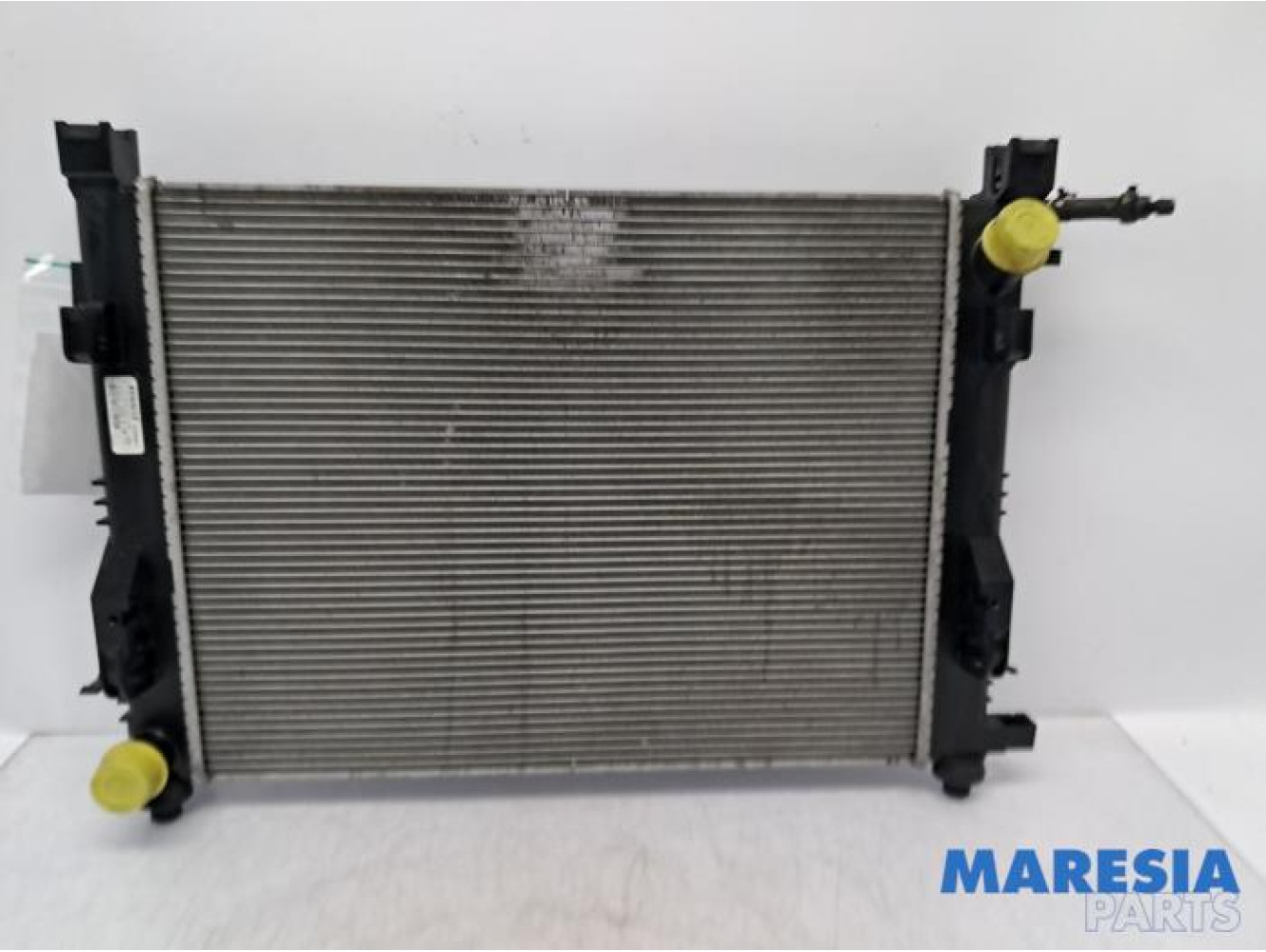 Renault - Clio - Radiator