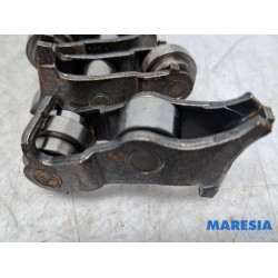 Citroen - C4 - Rocker arm