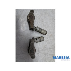 Citroen - C4 - Rocker arm