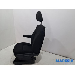Renault - Trafic - Seat, left