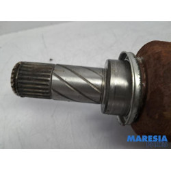 Renault - Clio - Antriebswelle links vorne