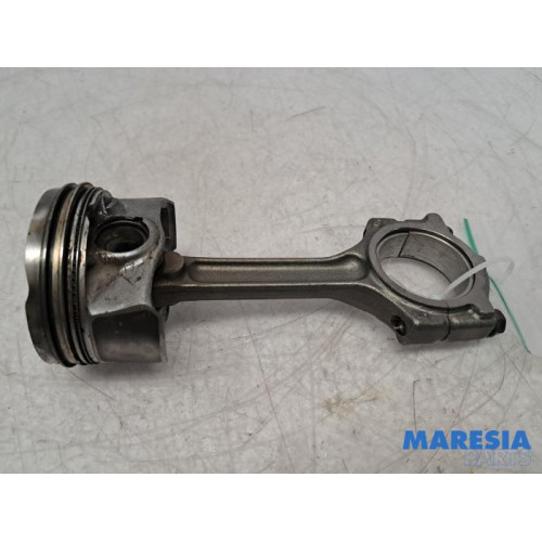 Renault - Twingo - Connecting rod