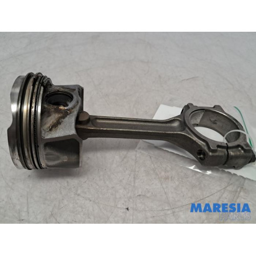 Renault - Twingo - Connecting rod