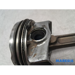 Renault - Twingo - Connecting rod