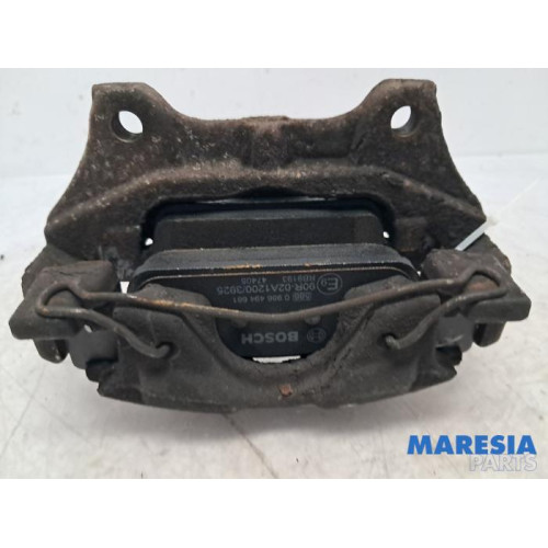 Renault - Clio - Front brake calliper, left