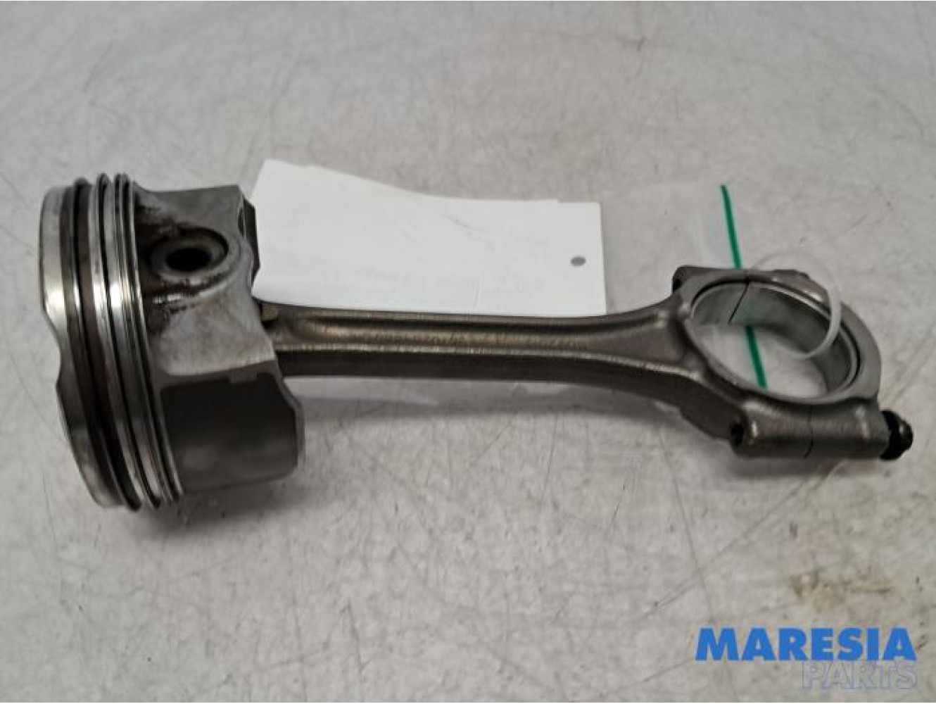 Citroen - DS3 - Connecting rod