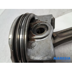 Citroen - DS3 - Connecting rod