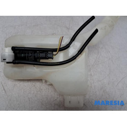 Citroen - C4 Cactus - Front windscreen washer reservoir