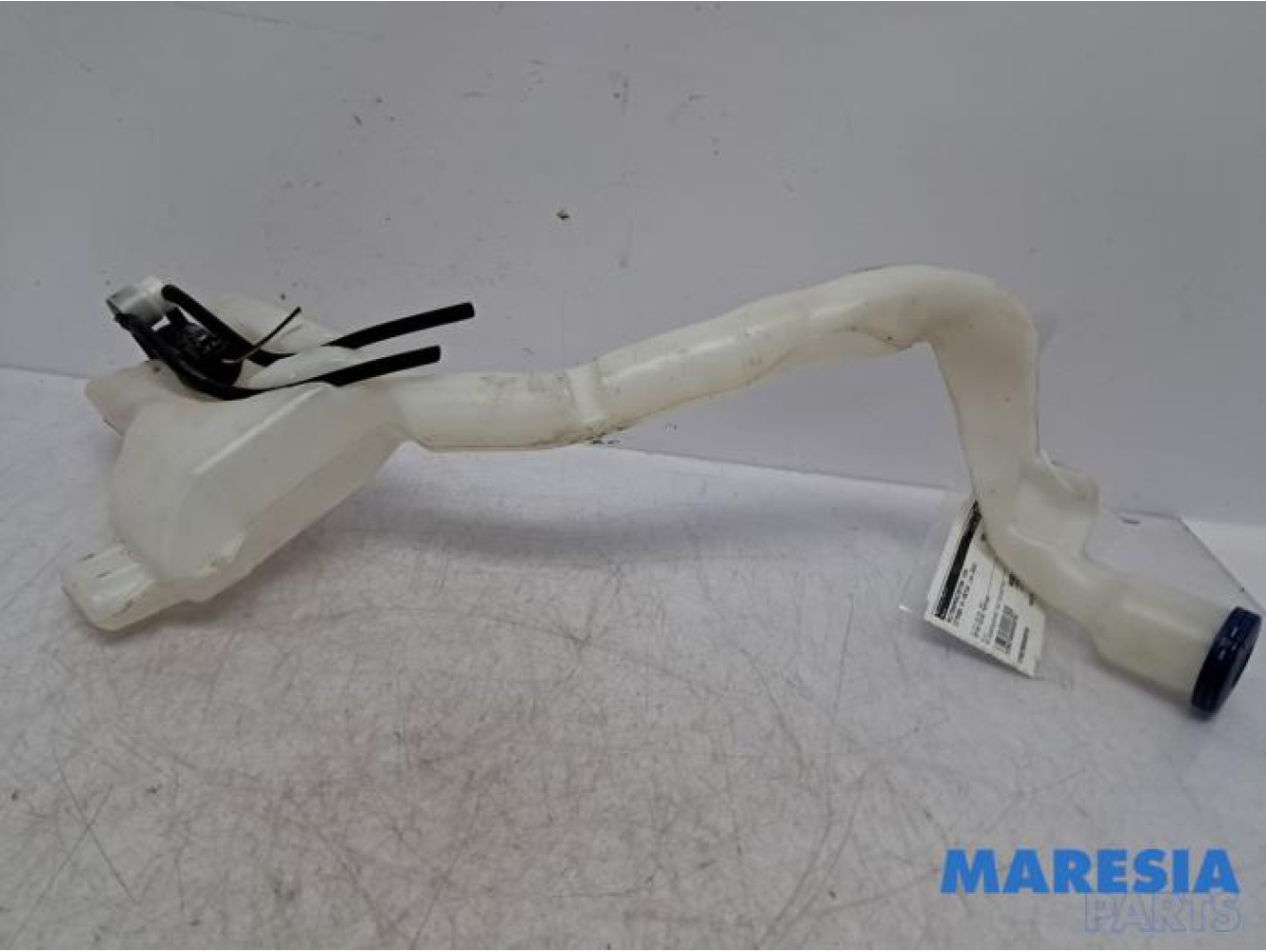 Citroen - C4 Cactus - Front windscreen washer reservoir