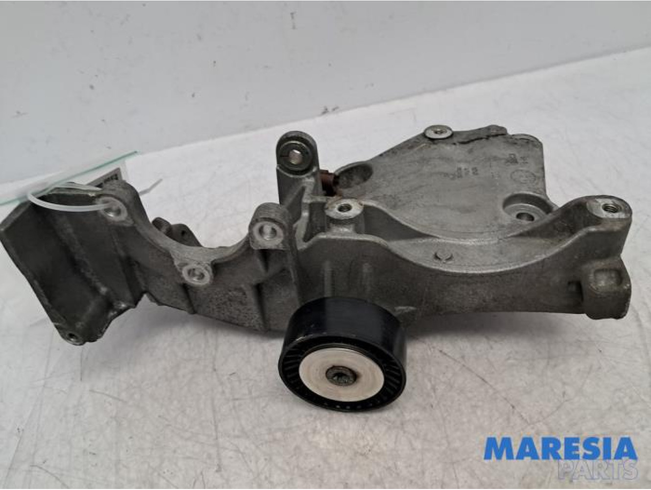 Alfa Romeo - 159 - Support pompe direction assistée