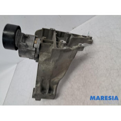 Alfa Romeo - 159 - Dynamosteun boven