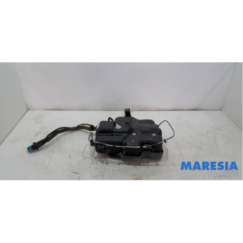 Renault - Trafic - Adblue tank
