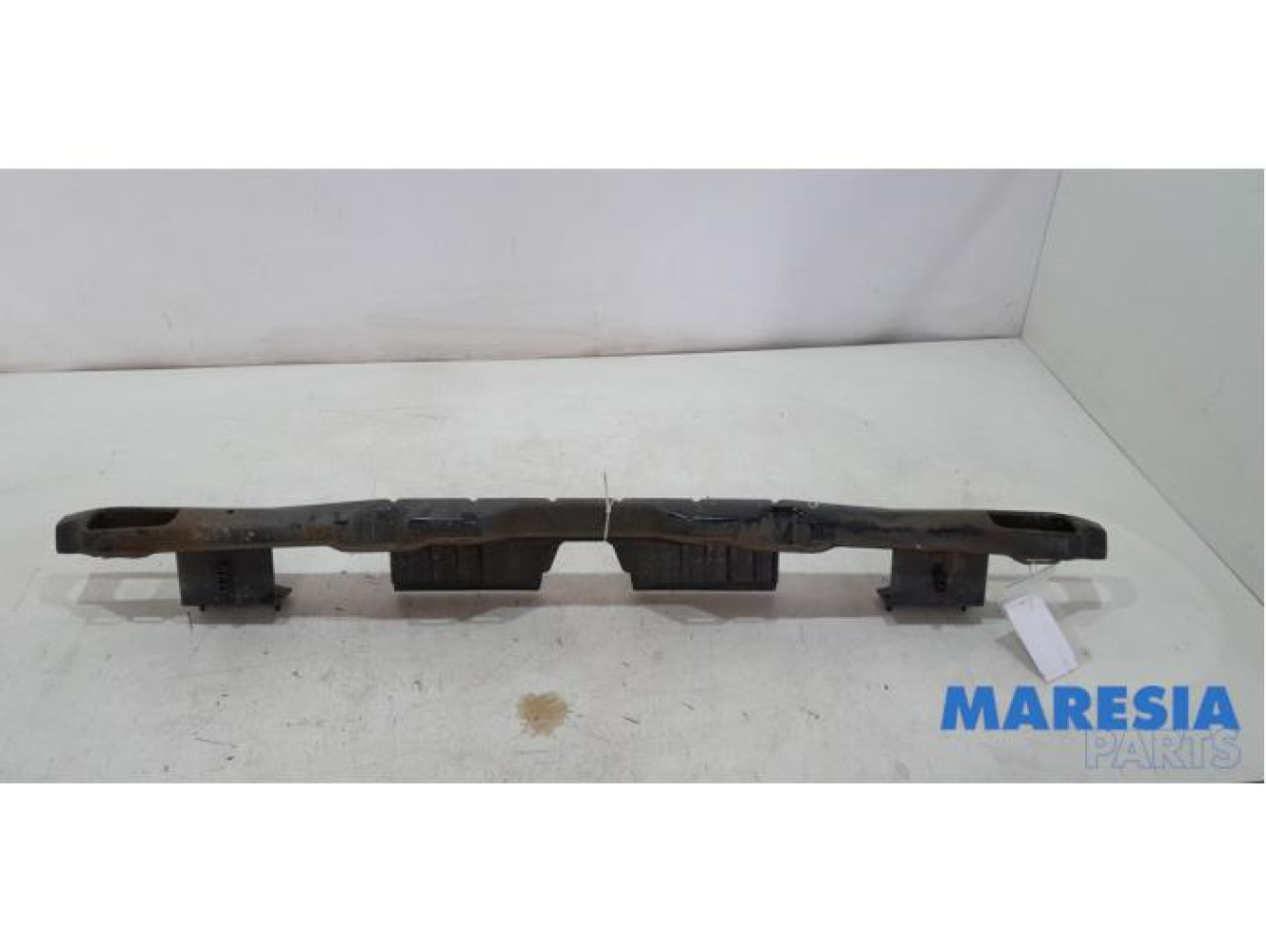 Renault - Trafic - Rear bumper frame
