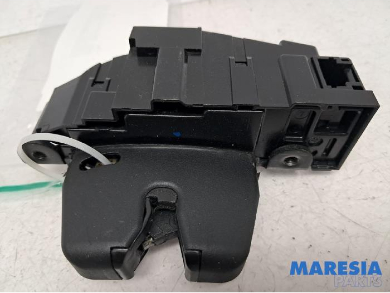 Citroen - Berlingo - Tailgate lock mechanism