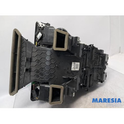 Renault - Trafic - Heizgehäuse