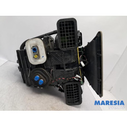 Renault - Trafic - Heizgehäuse