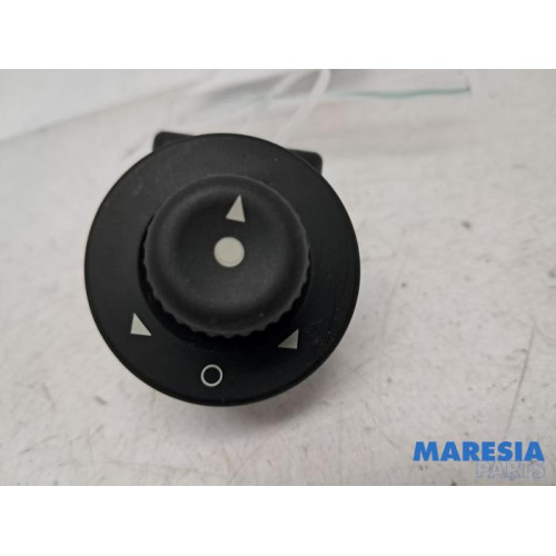 Citroen - Berlingo - Mirror switch