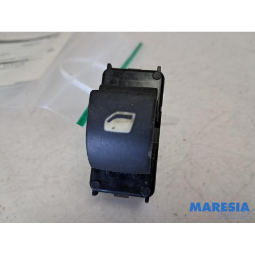 Citroen - Berlingo - Electric window switch