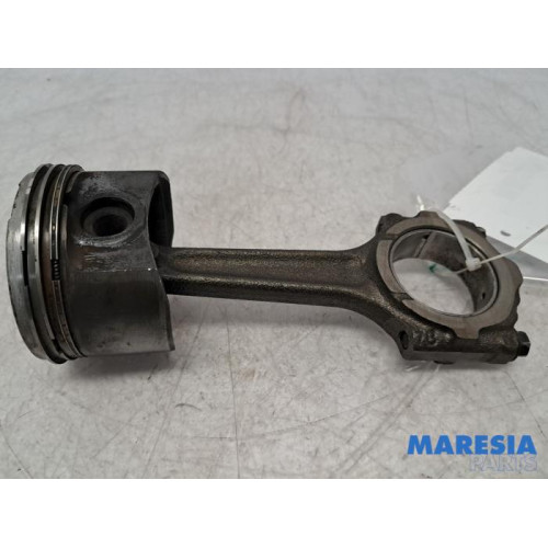 Fiat - Panda - Connecting rod