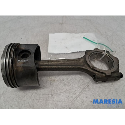 Fiat - Panda - Connecting rod