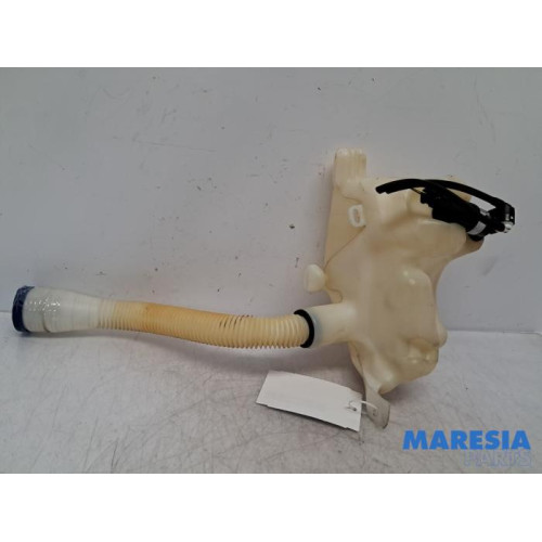 Citroen - Berlingo - Front windscreen washer reservoir