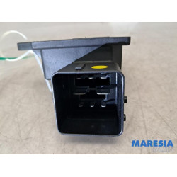 Citroen - C4 Cactus - Start/Stop relay