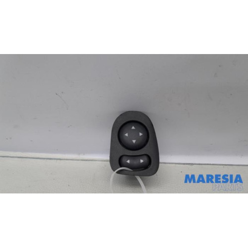 Fiat - 500 - Mirror switch