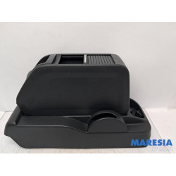 Citroen - Berlingo - Armrest