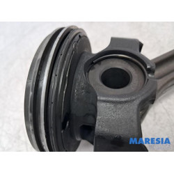Renault - Master - Connecting rod