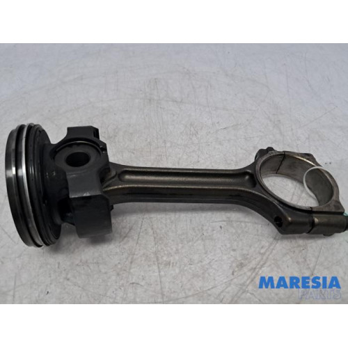 Renault - Master - Connecting rod