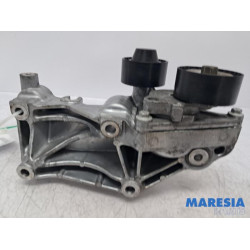 Renault - Master - Dynamostütze oben