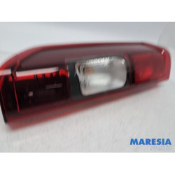 Renault - Trafic - Feu arrière droit