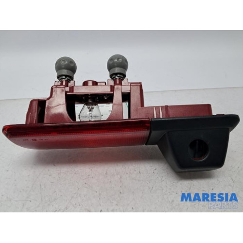 Renault - Trafic - Third brake light