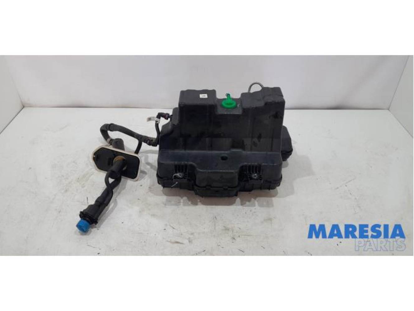 Opel - Movano - Adblue tank