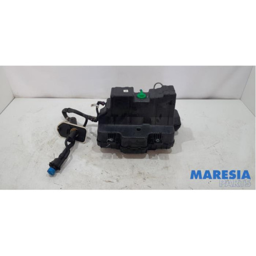 Opel - Movano - Adblue tank