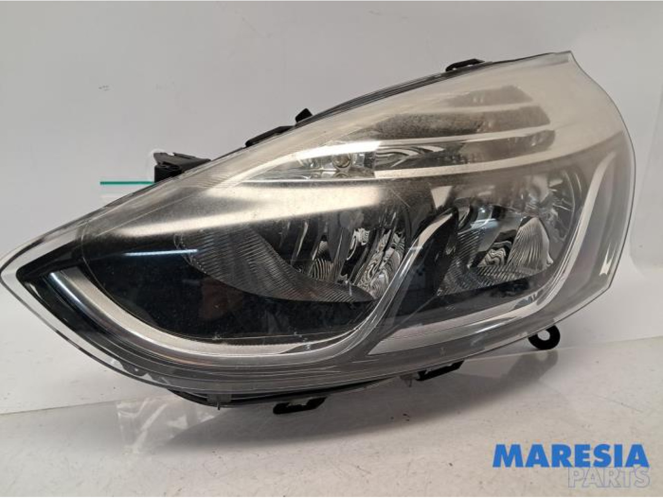 Renault - Clio - Headlight, left