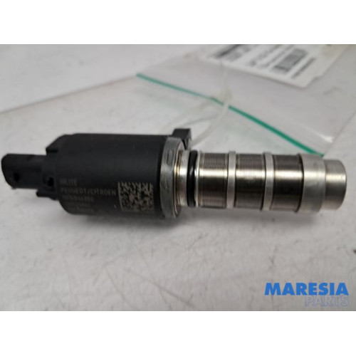 Peugeot - 5008 - Camshaft adjuster