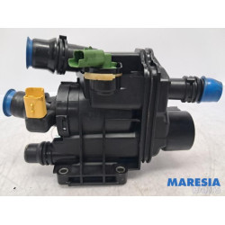 Peugeot - 5008 - Thermostat housing