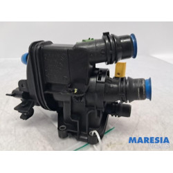 Peugeot - 5008 - Thermostat housing