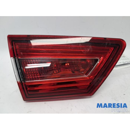 Renault - Clio - Taillight, left